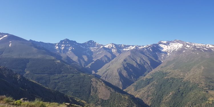 Cumbres en Sierra Nevada